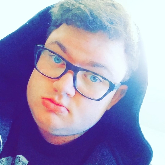 Meet your Posher, Jeffrey - Picture 1 of 1